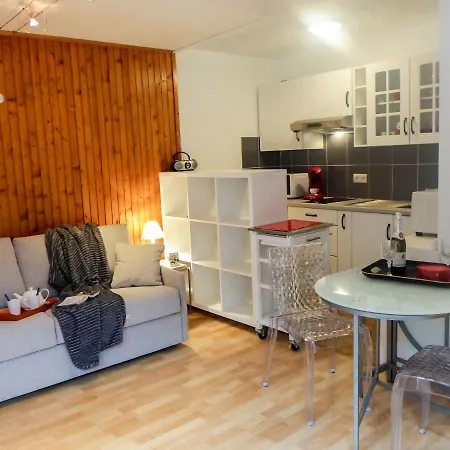 Apartment L'aiguille Du Midi-8 By Interhome